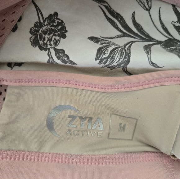 Zyia sports bra - Picture 4 of 4